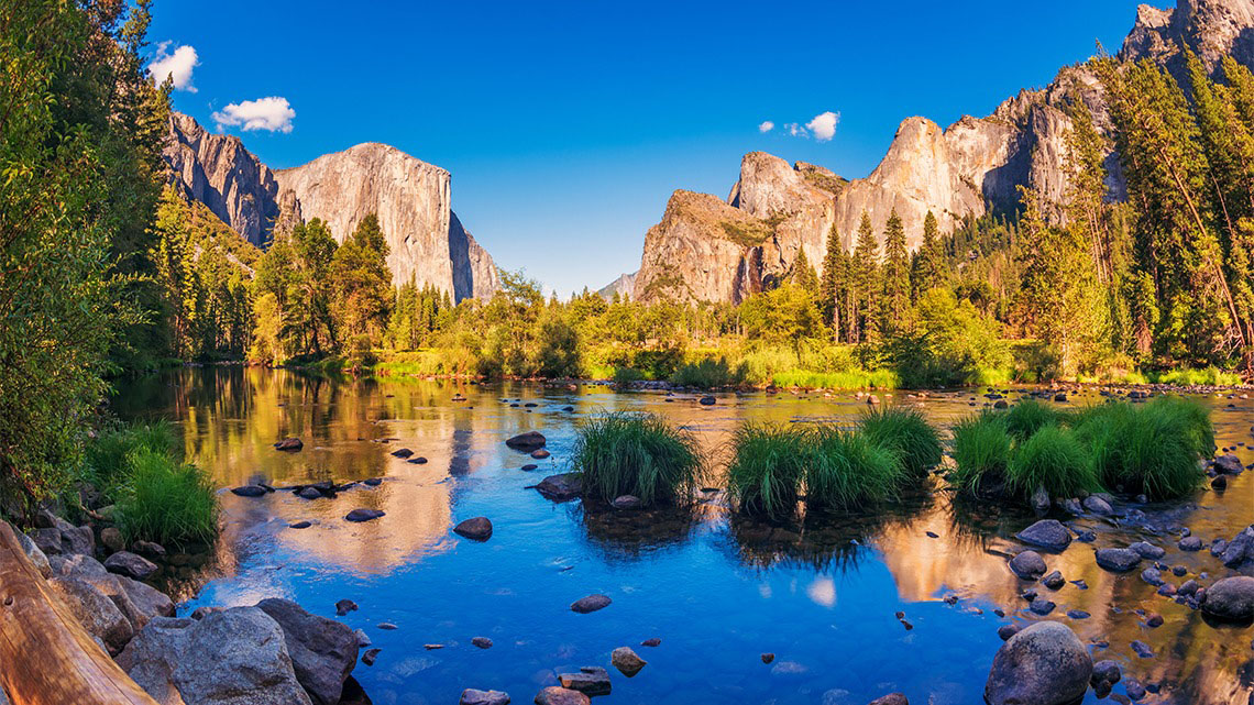 The Great Outdoors As a state, California really does have a little bit of everything. From the scenic coastal drives and the arid deserts to towering Eastern Sierras an...